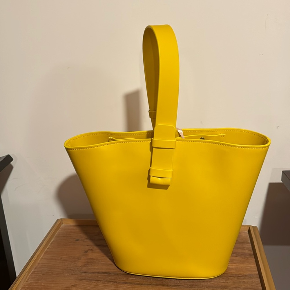 Nico Giani bucket bag